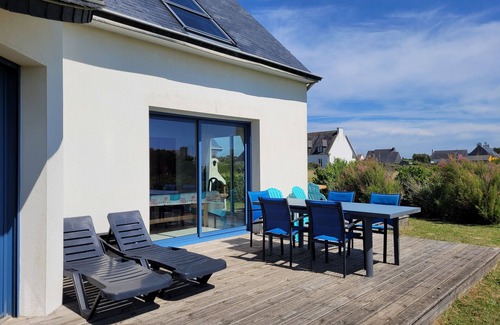 Plozevet House | Tipoz'Immo Les Coquillages - sea view and walking distance - pets allowed