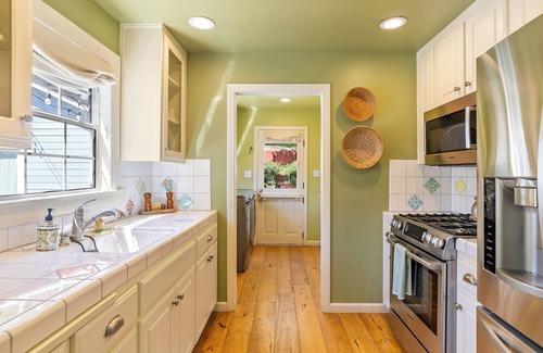 Paso Robles Cottage | Tipsyon12th |Walk2DT| Pet friendly