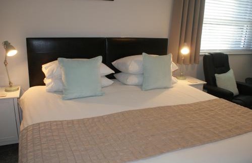 Aldringham Bed & Breakfast | Tirah Guest House