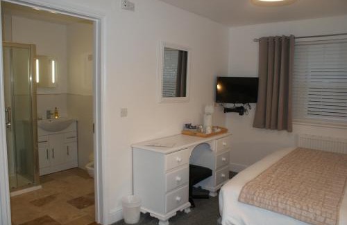 Aldringham Bed & Breakfast | Tirah Guest House