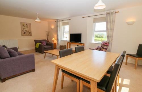 Llangefni House | Tirionfa