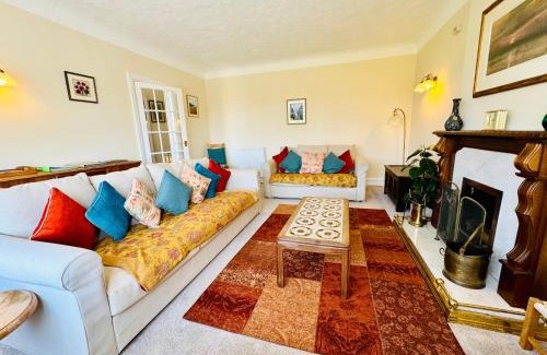 Trearddur Bay House | TIRNANT- 3 Bed - GROUND FLOOR ROOMS -DOG FRIENDLY