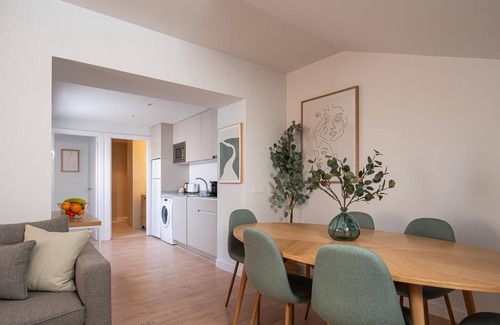 Embajadores Apartment | Tirso de Molina - 1 Bedroom penthouse with terrace