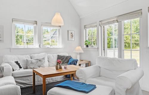 Holloselund House | Tisvildelund