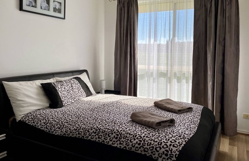 Oberon Hotel | Titania Motel