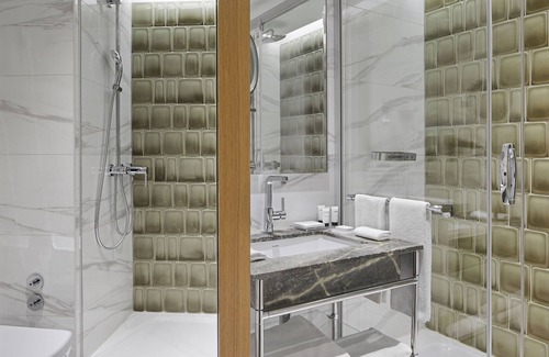 Mitte Hotel | TITANIC Chaussee Berlin