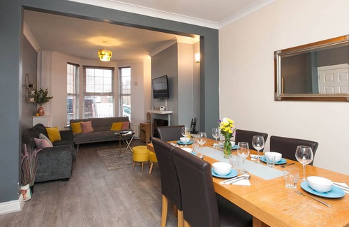 Belfast House | Titanic The Lady