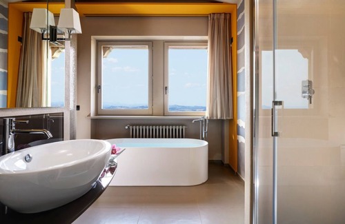 San Marino Hotel | Titano Suites