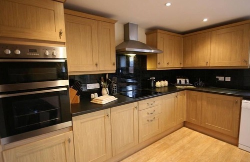 Chipping Norton Cottage | Tithe Barn, Lyneham