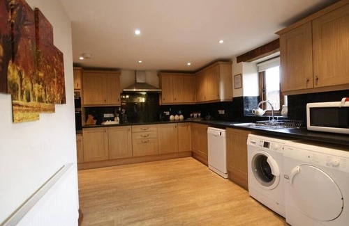 Chipping Norton Cottage | Tithe Barn, Lyneham