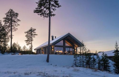 Nes House | Tiur, stylish new cabin with hot tub