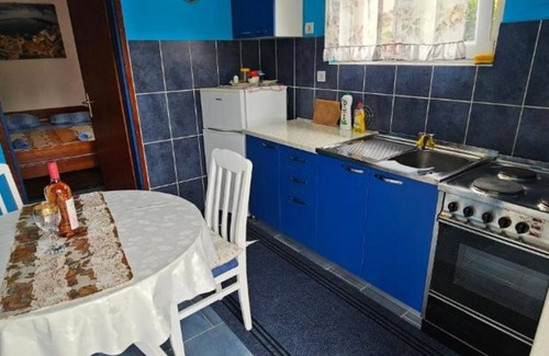 Tomicici Apartment | Tivat Bliss Apartments Close to Beach