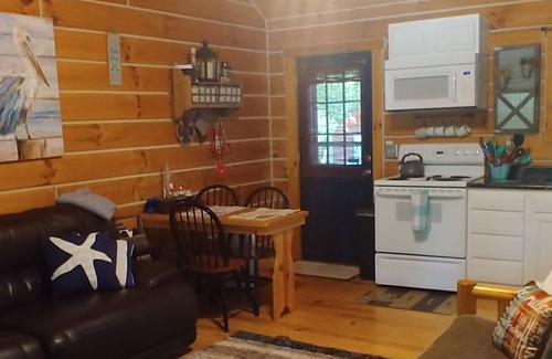 French Lick Cabin | TLC LAKEHOUSE Hot Tub w/ Gazebo, boat canopy, 2 minutes to ramp , Wi-Fi
