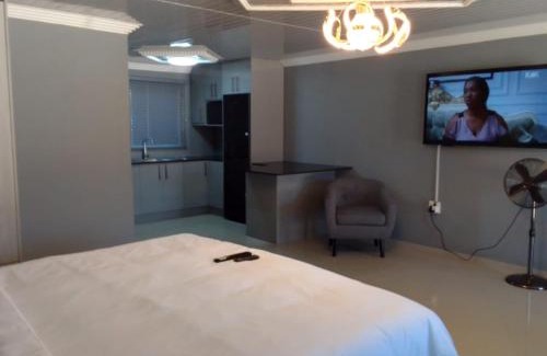 Standerton House | Tlhaping Guest Lodge