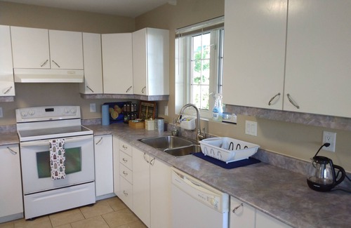 Hull House | tnAttractive house perfectly located at crossing river, 10 min to Ottawa!
