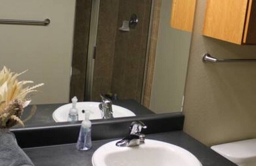 North Loop Condo | TNC 104 Luckey · ATX Lovely Studio Apartment, GREAT location!