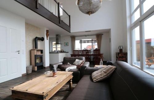 Trent House | To"n Lüchtfüer Comfortable holiday residence