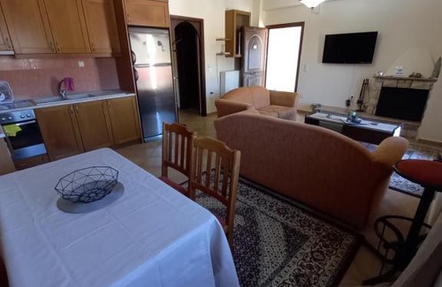 Kalavrita Apartment | Το Πέτρινο 5