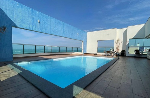 Vila Velha RV Rental | To the sound of the sea Praia da Costa | Foot in the sand + Wi-fi 300Mb