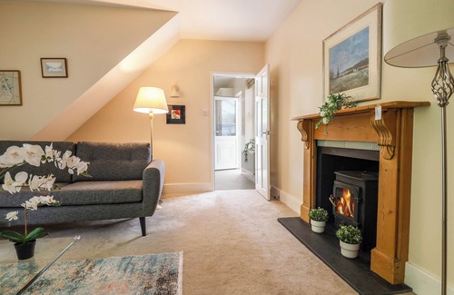 Ottery St Mary Cottage | TOAD HALL COTTAGE, pet friendly, country holiday cottage in West Hill