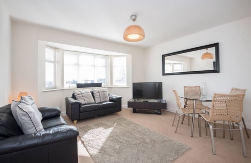 Durham Apartment | Toast Lettings | New Durham Courtyard