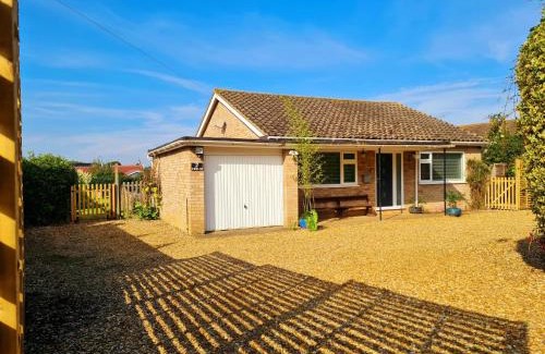 Ingoldisthorpe House | Tobijo Big Private Spacious Hideaway
