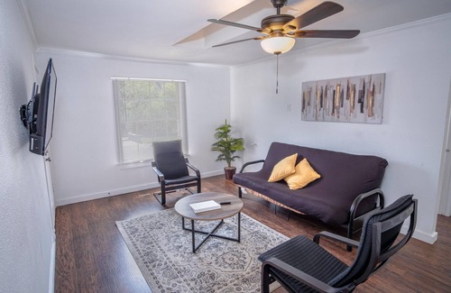 Midtown Apartment | Tobin Hill 3 2 Apt 5mindt 2min Pearl St Marys