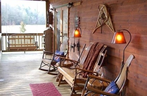 Suches Cabin | Toccoa River Cabin - Beautiful! Fishing! Tubing! Hiking!