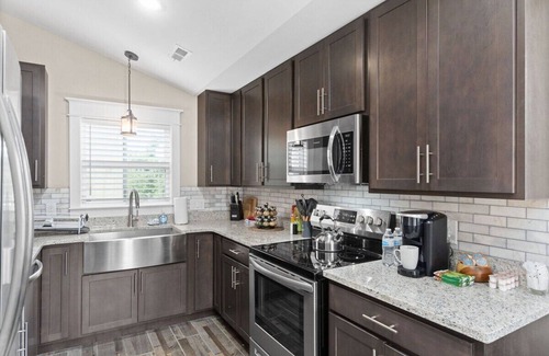 Clarksville Condo | Todd's Place in Downtown Clarksville (638 Madison St, #5)