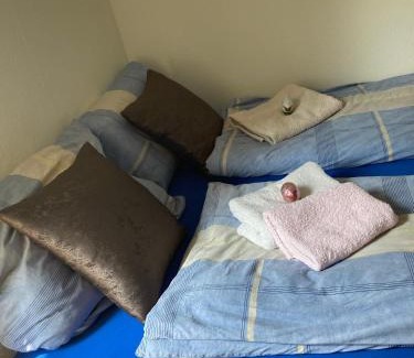 Meiderich Apartment | Toll Apartment mit privatem Eingang free Parking Slbst Check-in NETFLIX 30 Zone ruhig