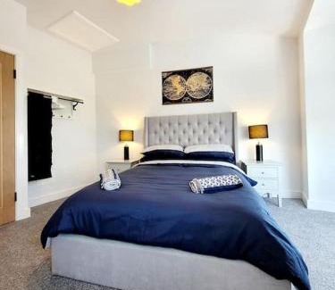 Denholme House | Toll Gate Cottage