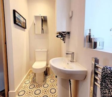 Denholme House | Toll Gate Cottage