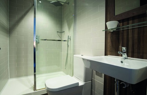 Lancaster Hotel | Toll House Inn