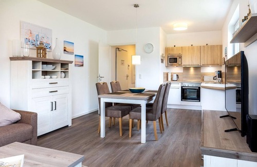 Boltenhagen Apartment | Tolles Familien-apartment Nahe Ostsee mit Terrasse, Spielplatz und Saunabereich - Aparthotel