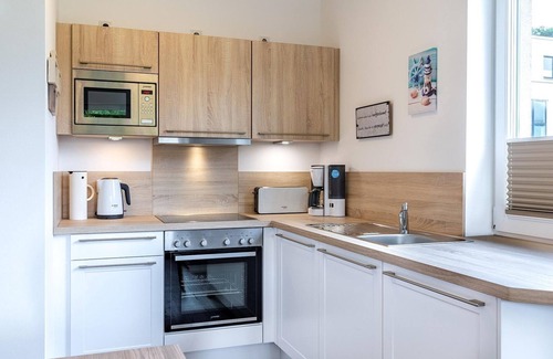 Boltenhagen Apartment | Tolles Familien-apartment Nahe Ostsee mit Terrasse, Spielplatz und Saunabereich - Aparthotel