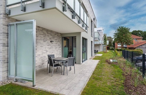 Boltenhagen Apartment | Tolles Ferienapartment Nahe der Ostsee mit Terrasse, Spielplatz und Saunabereich - Aparthotel