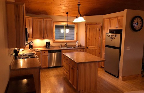 Tollgate Canyon House | Tollgate Canyon Cabin Sleeps 10 near Park City