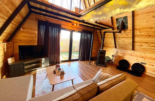 Sapanca Bed & Breakfast | TOLSO WOODEN HAUSE