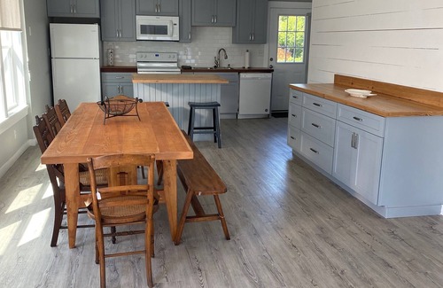 Summerton House | Tom Charles Goat Island Fishing Retreat