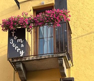 Lierna Apartment | Tom e Jerry
