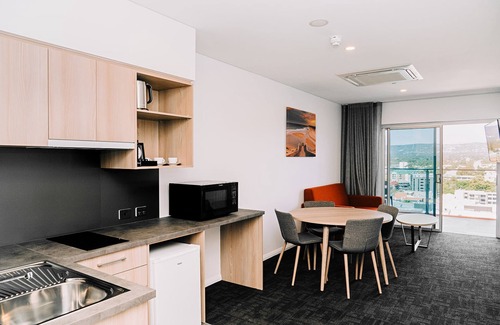 Adelaide Central Business District Hotel | Tom's Court Hotel