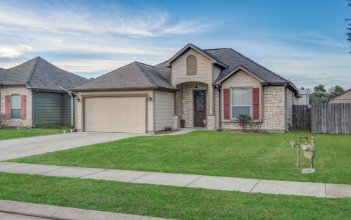 Tomball House | Tomball Fall Special Pets allowed