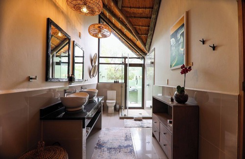Hoedspruit Cabin | Tomo Safari Lodge