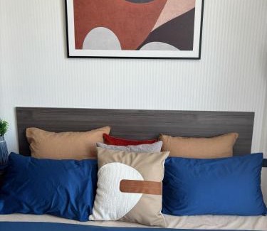 Ekkamai Apartment | Tonglor Ekkamai Sky Pool & Gym 1BR Free Airport Pick Up
