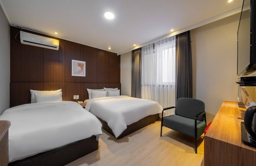 Chungmu Hotel | Tongyeong Hound Hotel Tongyeong Hangnam