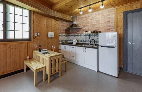 Suryuk House | Tongyeong One Night Two Days Pension