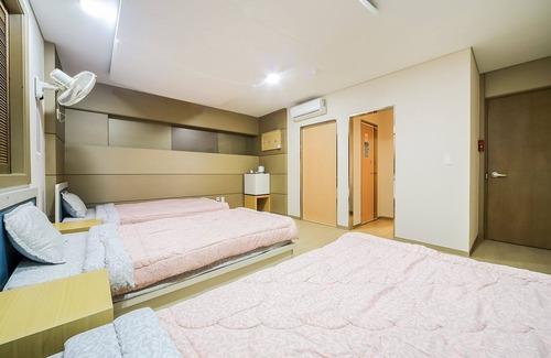 Sanyang-eup Hotel | Tongyeong Stay