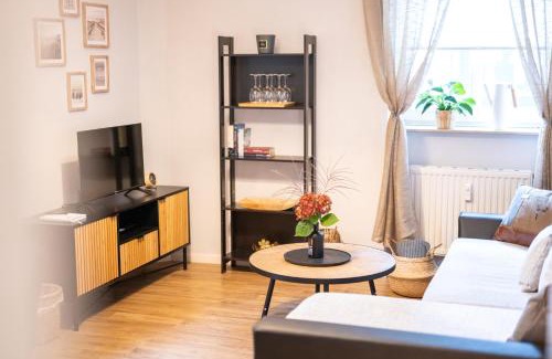 Trachau Apartment | TONI Charming Apartment im idyllischem Villenviertel mit Netflix