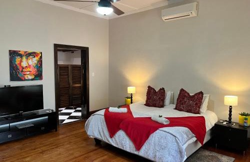 Graaff-Reinet House | Toni's Cottage