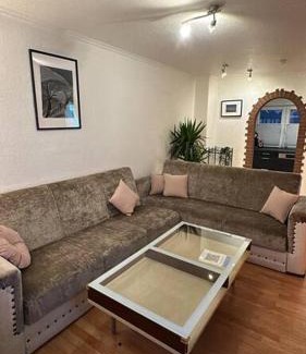Erle Apartment | Top 3 Zimmer Appartment bei der Schalke Arena, Sport und Natur nähe Dortmund Essen Düsseldorf Oberhausen